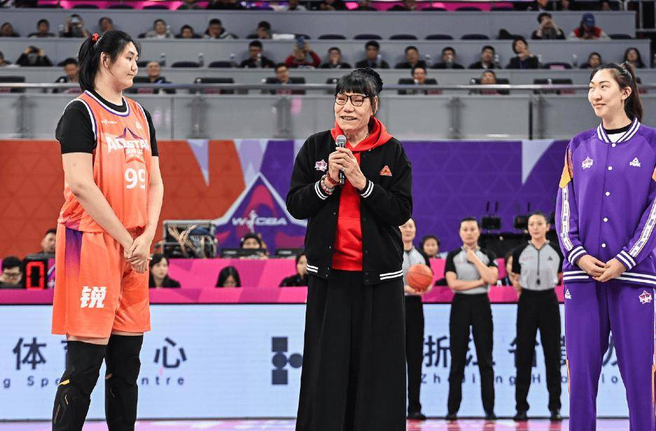山东泰前驱势如破竹，轻取对手